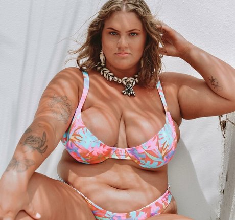 chynna free star galleries