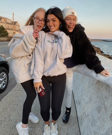 cum on glasses onlyfans hd pic