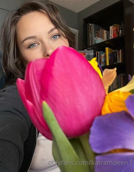 Katherine Ramdeen sexy actress picture