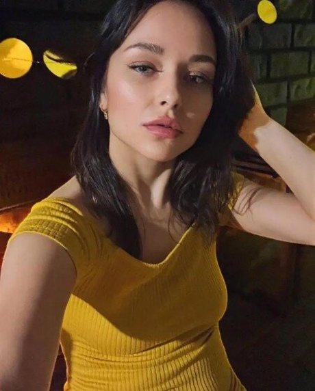 Katherine Ramdeen actress pictures