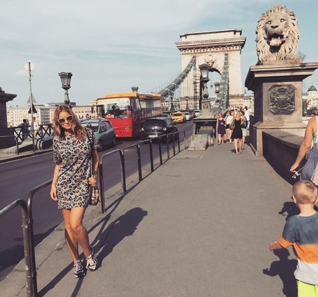 Andreea Ungur model free picture