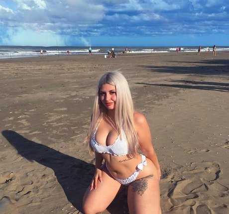 Lolaa leiva beautiful actress pics