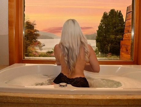 Lolaa leiva star sex galleries