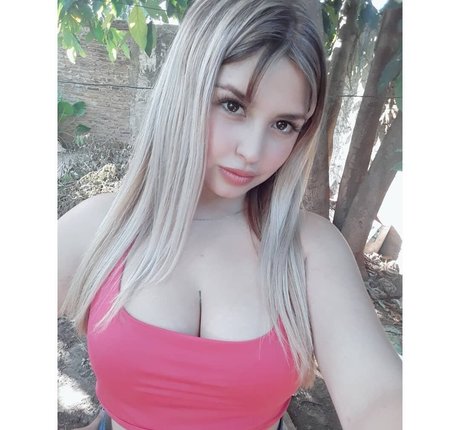 Lolaa leiva star hot pictures