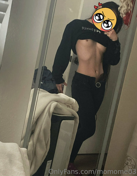 momome03 model adult photos