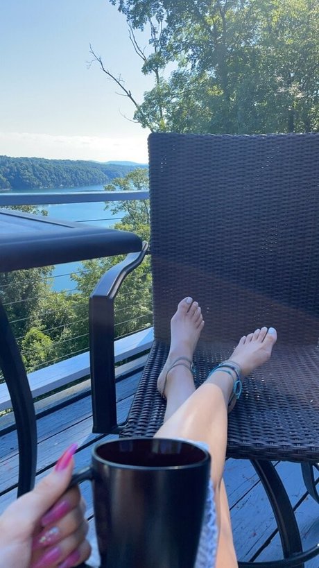 tiedandtickled nude model photos