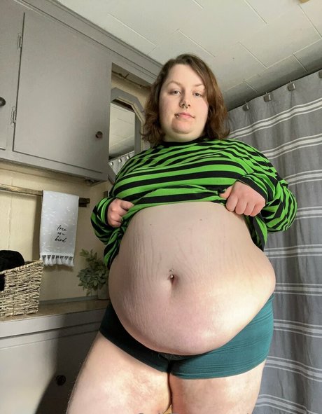 gothbelly high quality actress photos