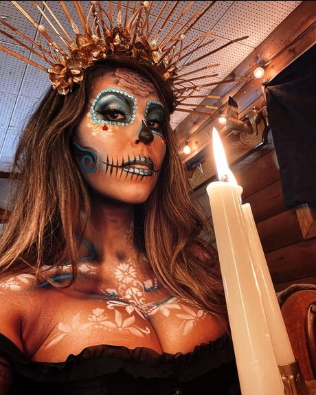 Gigi Saul Guerrero high quality model pictures