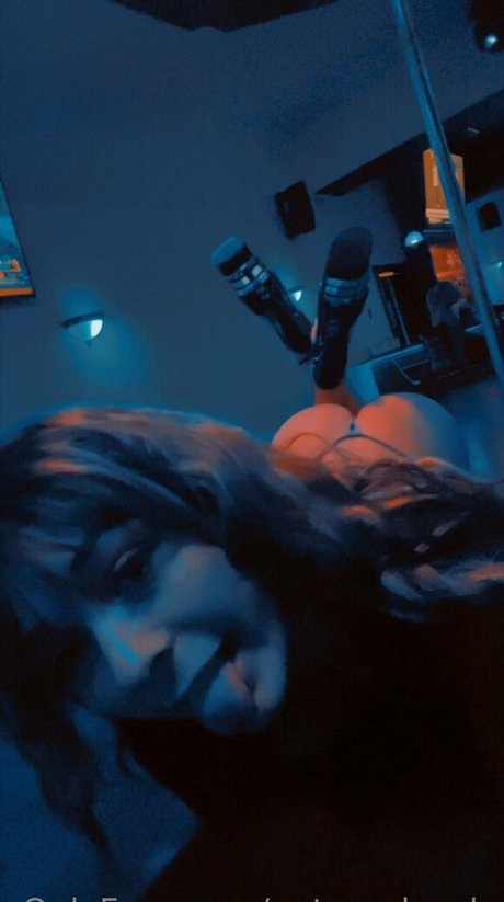 autumnbrady nudes actress pics