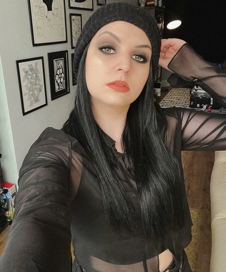 Emma Blackery nice star gallery