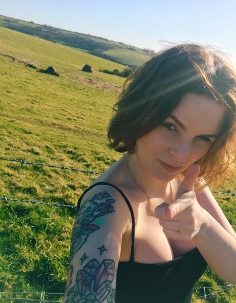 Emma Blackery pornstar high quality photo