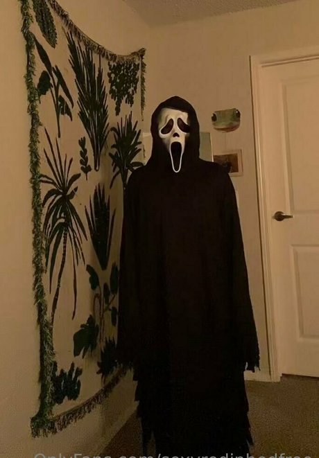 sexyredinbedfree pornstar high quality photo