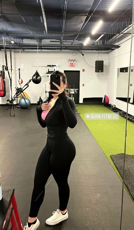 Nicole O best star image