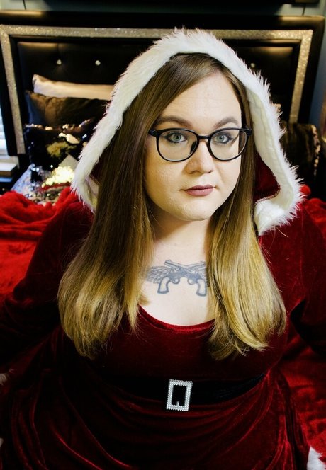 redhead pawg onlyfans hot nude picture