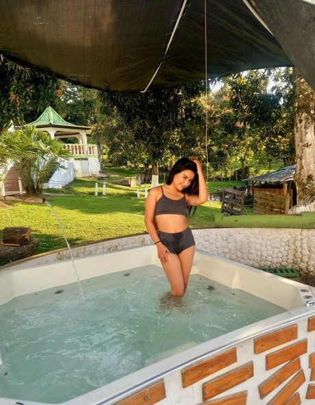 selenafuego star high quality img