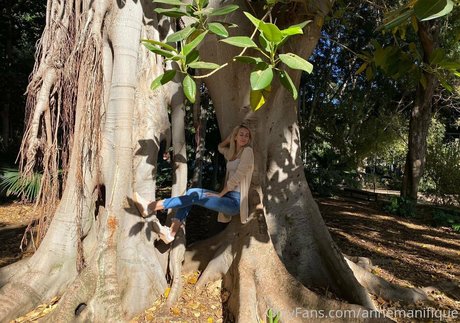 mature asian onlyfans naked image