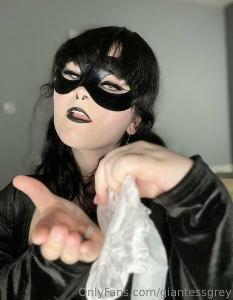 giantessgrey porn actress gallery