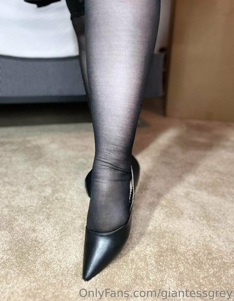 giantessgrey top model pics