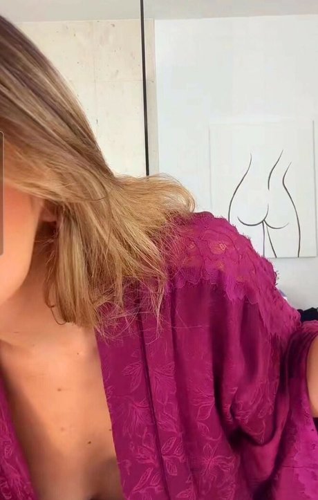 Vale Genta pornstar exclusive picture