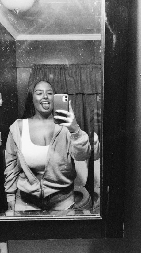 Jaley S star top photo