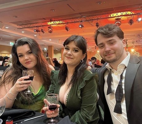 Charlotte A pretty star images