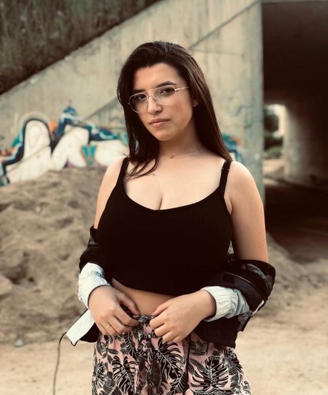 Anna Romero exclusive actress picture