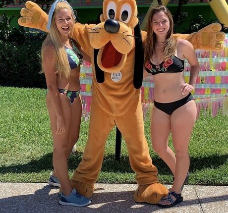 IRLgirls model photo