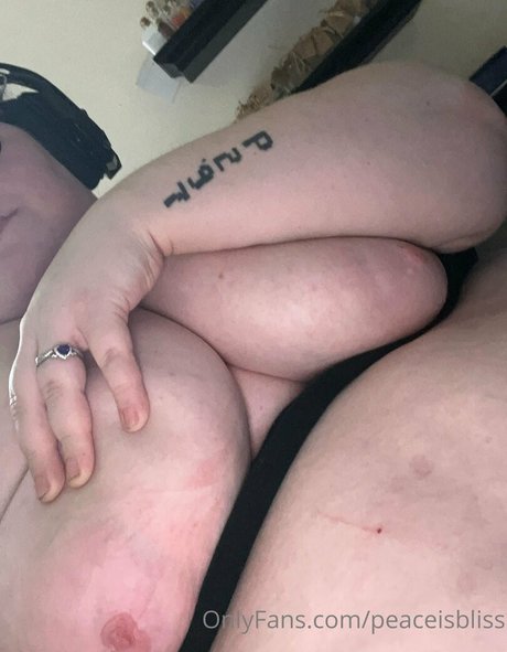 peaceisbliss pornstar high quality photo