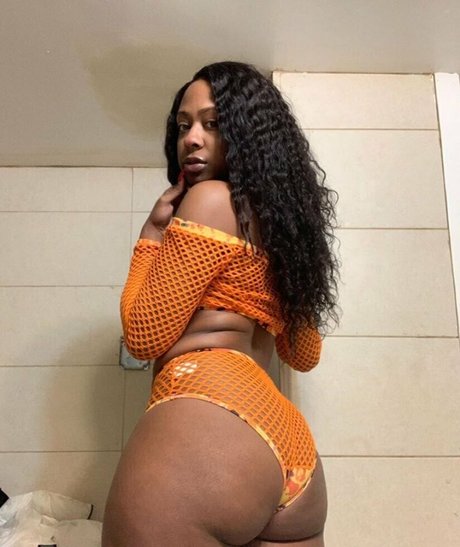 wetkandy nice star pic