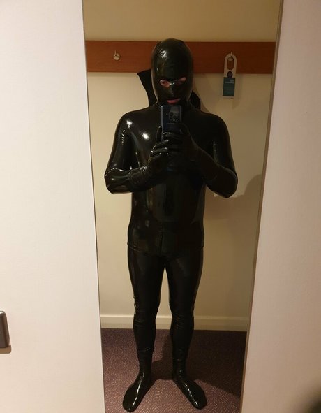 neonlatex star nudes picture