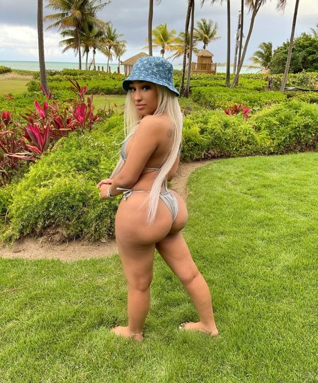 Ella Bandz high quality pornstar picture