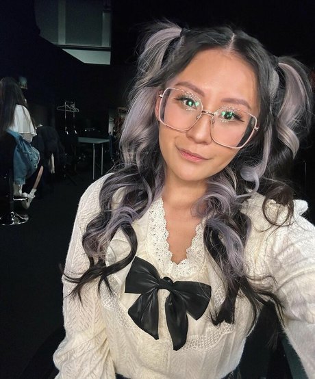 Yinsu Collins pornstar pretty pictures