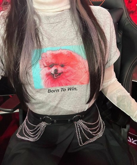 Yinsu Collins star pornographic picture