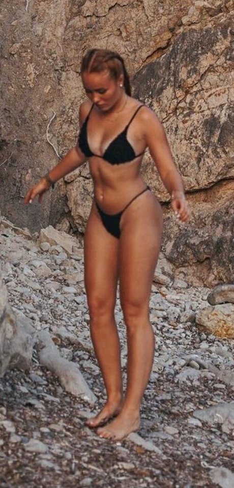 Leoobalys adult model gallery