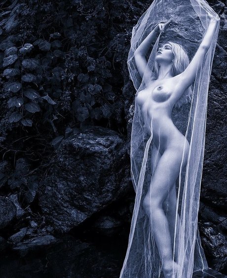 modeljenn adult model pic