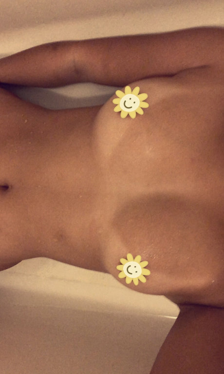 Ashley De Avilla pretty pornstar image