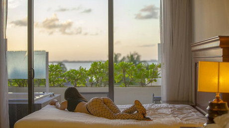 Montse PB model nice photo