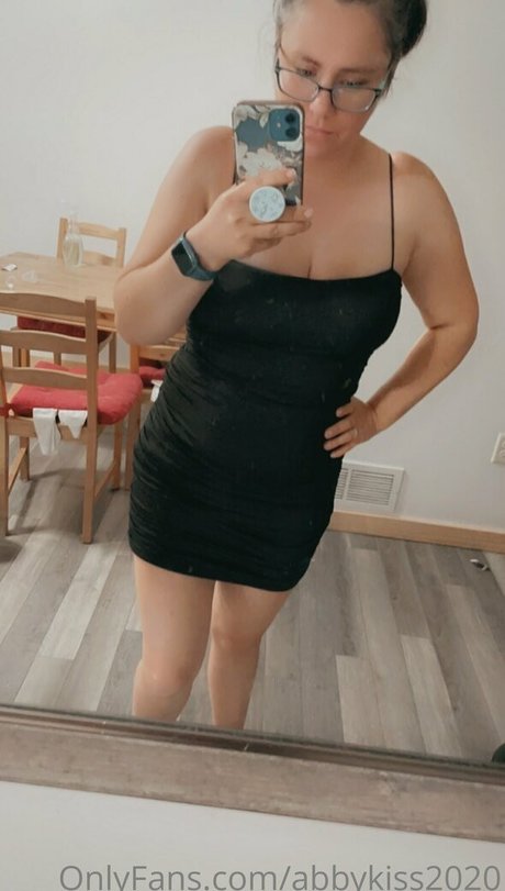 abbykiss2020 model naked images