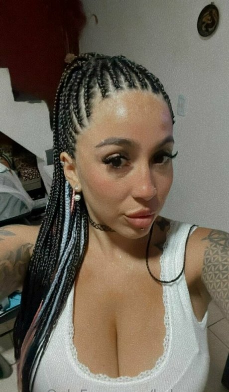 kebanisca model erotic archive