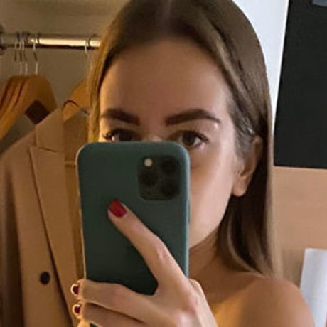 Sasha Shenderey exclusive actress image