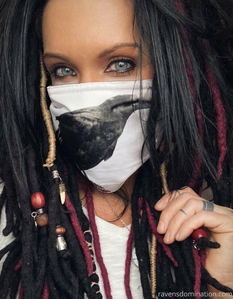 immistressraven actress gallery