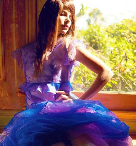 Lauren German sex model pics