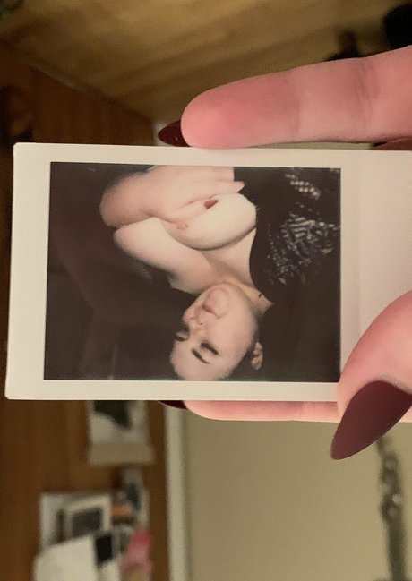 maisonfoxqueen star exclusive images