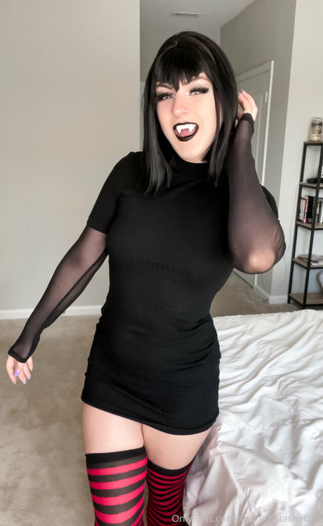 shakethatashefree nudes actress pictures