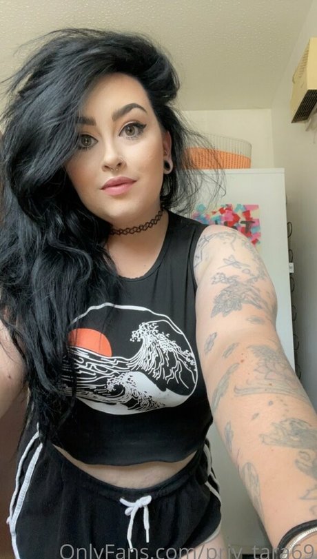 priv tara69 exclusive pornstar image