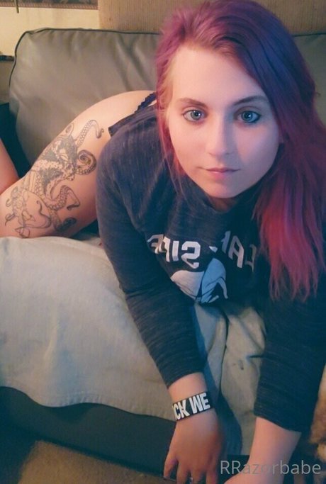 rrazorbabefree model sexy img