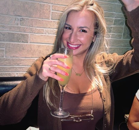 Taylor Z adult model galleries