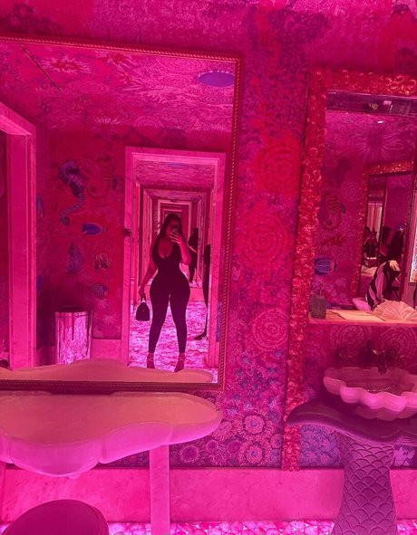 badlittleshawty star naked images