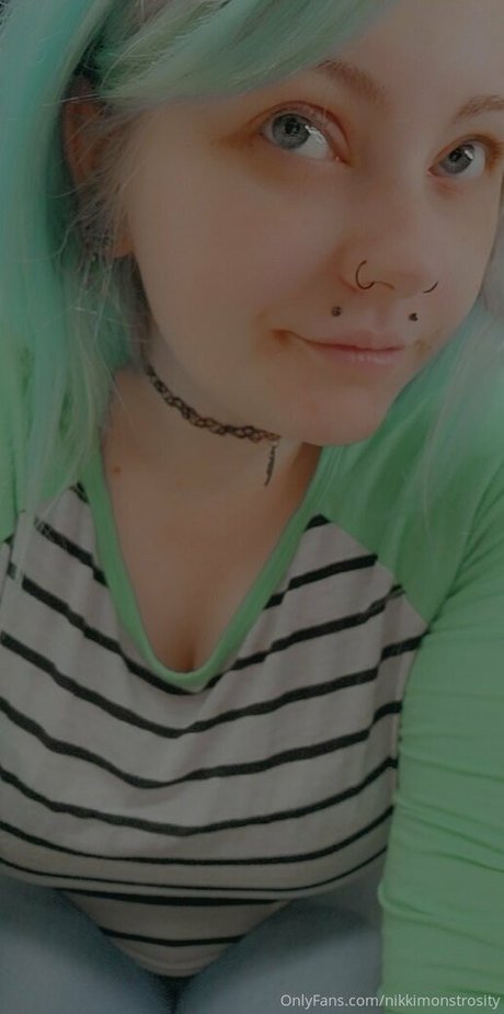 nikkimonstrosity pornstar photo