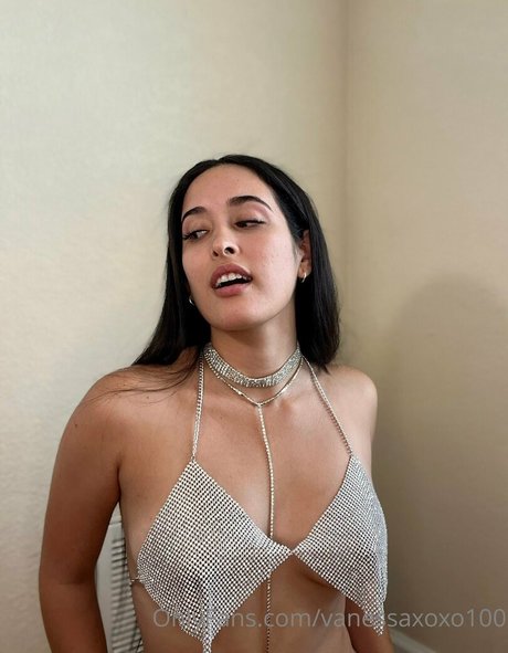 vanessaxoxo100 pornographic star picture